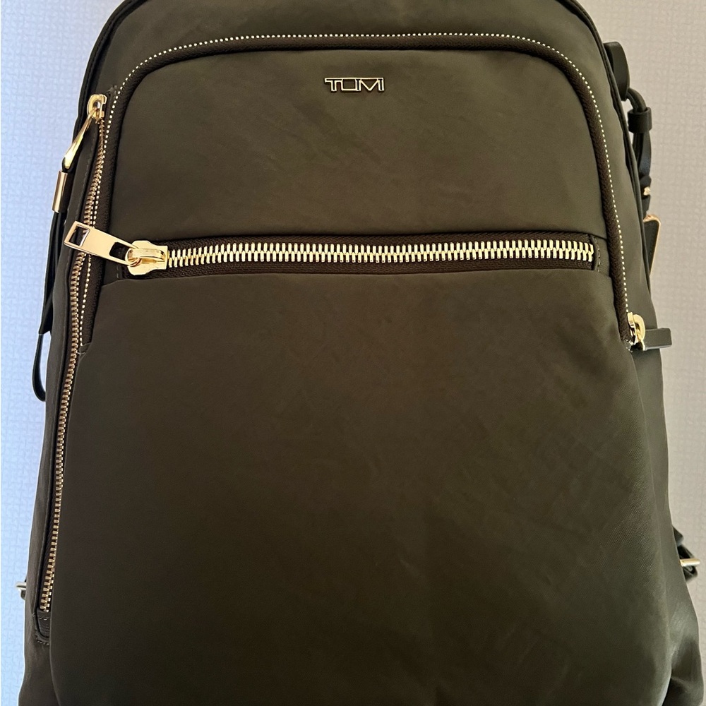 New, unused TUMI Voyageur Halsey Backpack NWT Olive